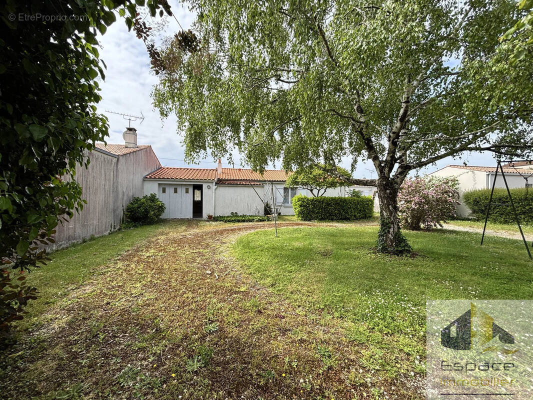 Maison à AIGREFEUILLE-D&#039;AUNIS