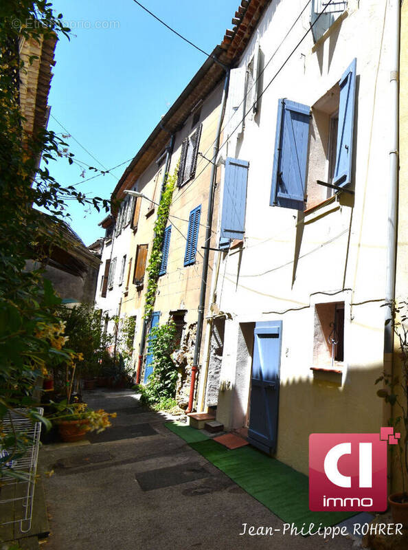 Appartement à SAINTE-ANASTASIE-SUR-ISSOLE
