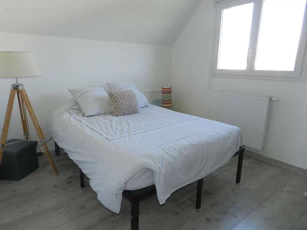 Maison à SAINT-PIERRE-SUR-DIVES