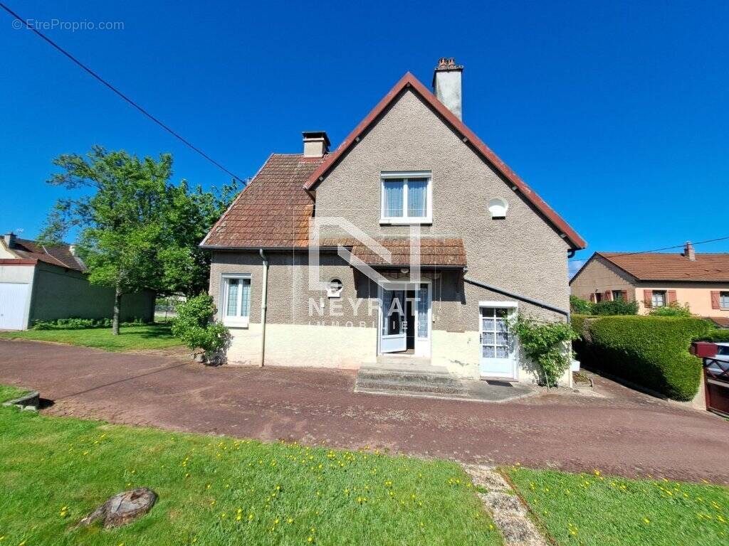 Maison à AUTUN