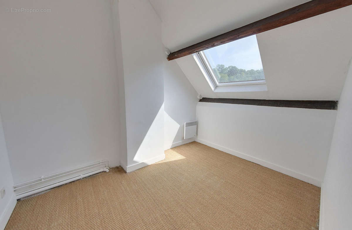 Appartement à SAINT-LEGER-EN-YVELINES