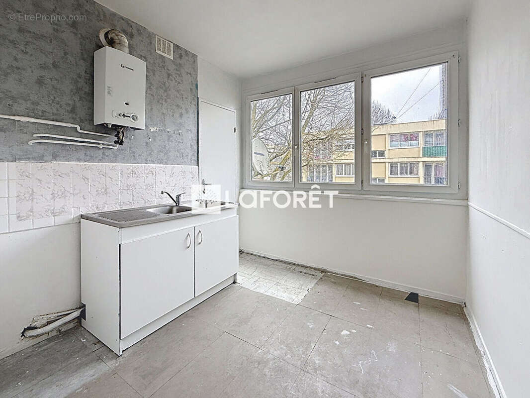 Appartement à SAINT-ETIENNE-DU-ROUVRAY