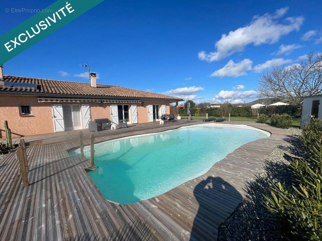 Photo 1 - Maison à SAINT-MARTORY