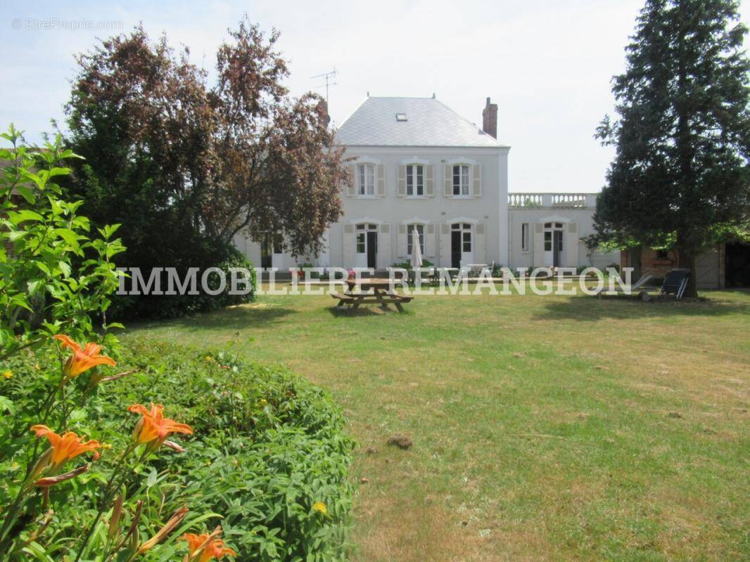 Maison à SALBRIS