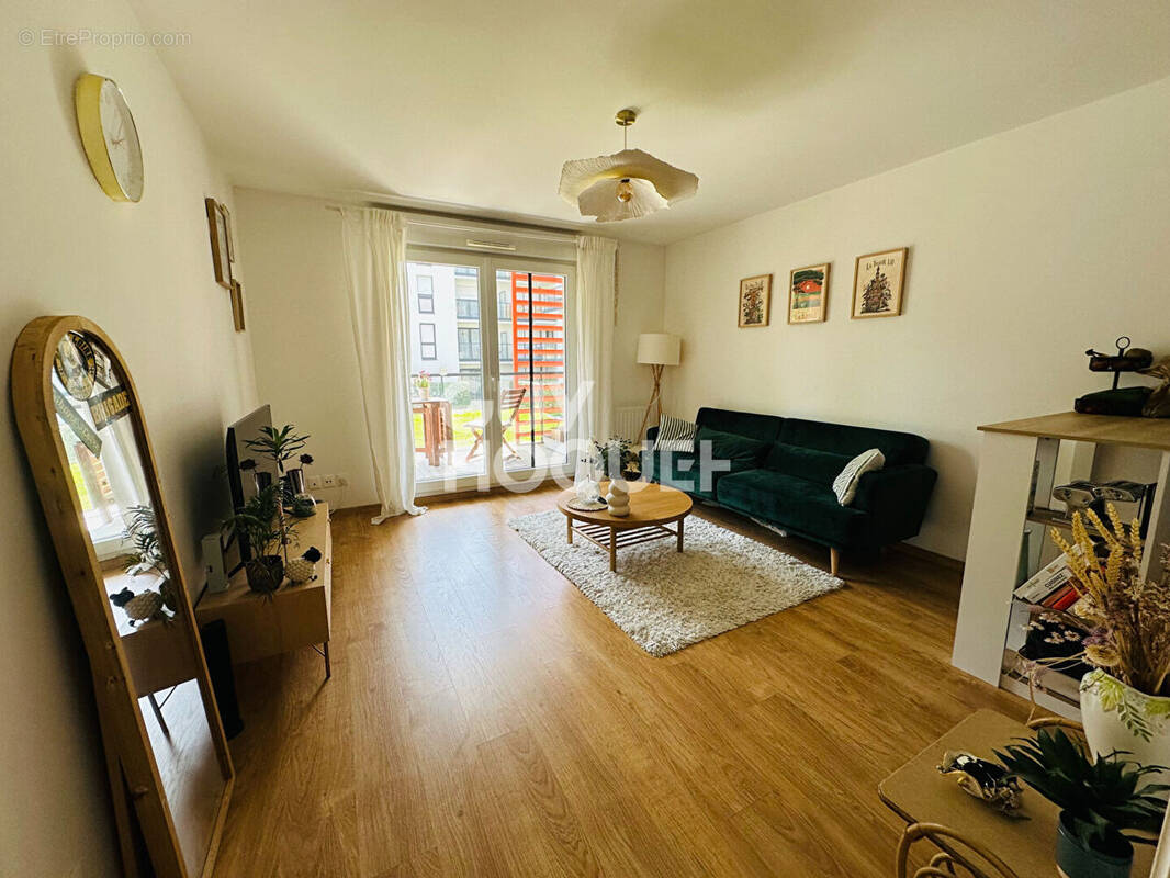 Appartement à SAINT-SEBASTIEN-SUR-LOIRE