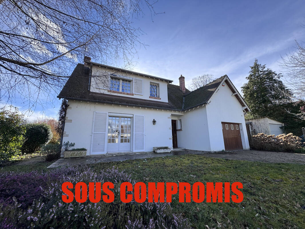 Maison à COMBLEUX