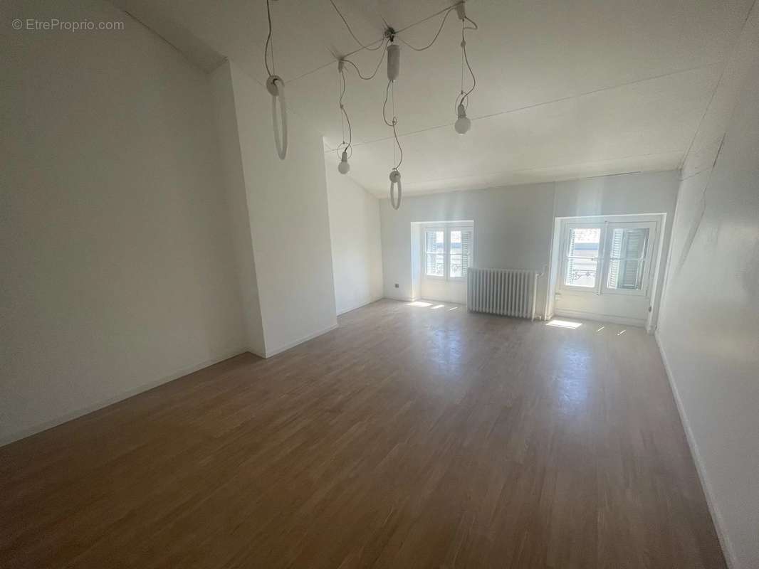 Appartement à CARCASSONNE