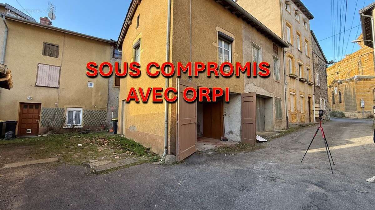 Maison à BESSENAY