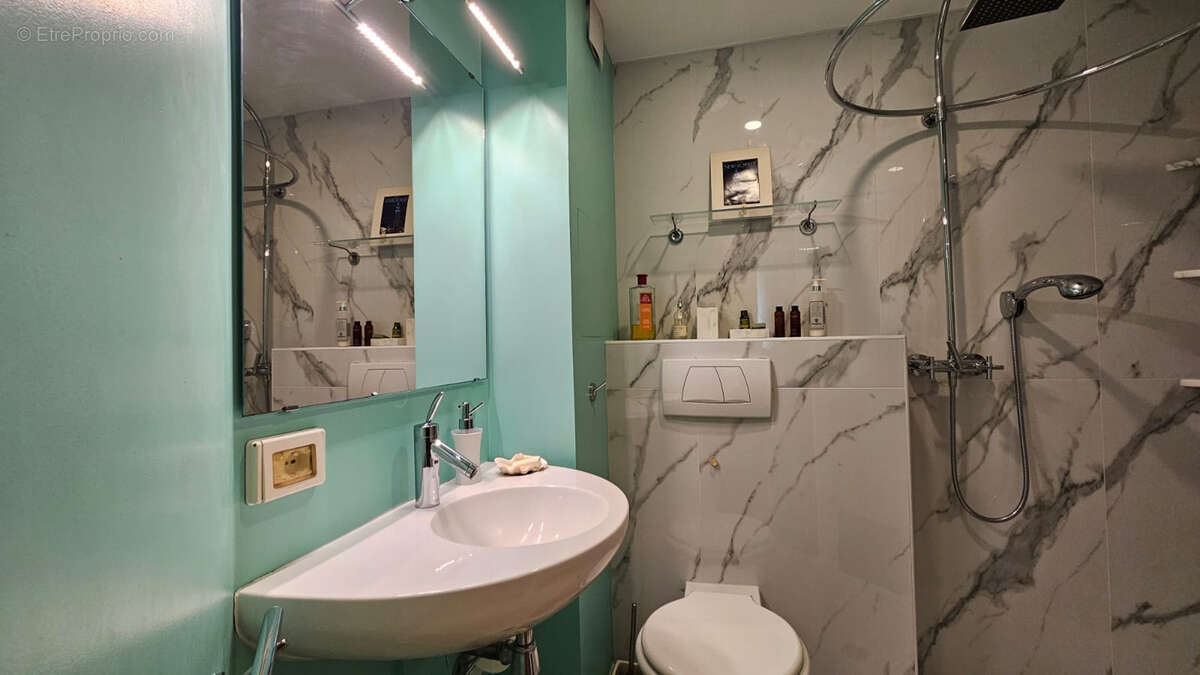 Appartement à ROQUEBRUNE-CAP-MARTIN