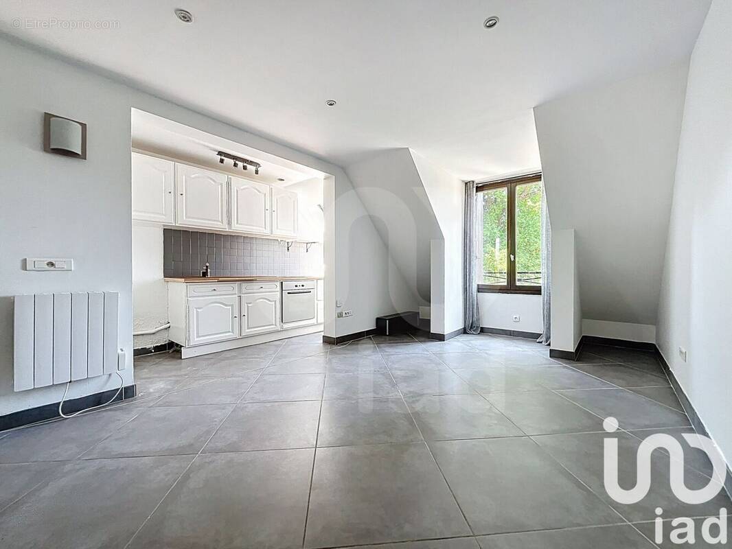 Photo 1 - Appartement à PONTAULT-COMBAULT