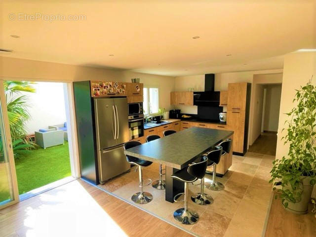 Appartement à LUNEL-VIEL