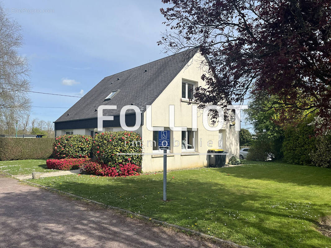 Maison à LE MOLAY-LITTRY