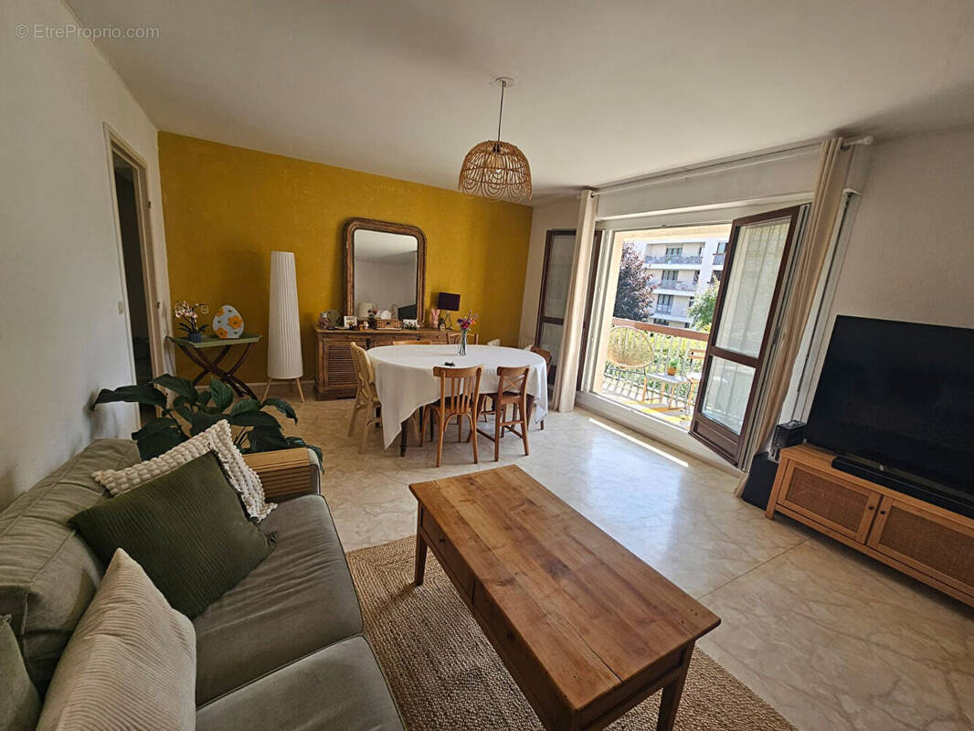 Appartement à AVON