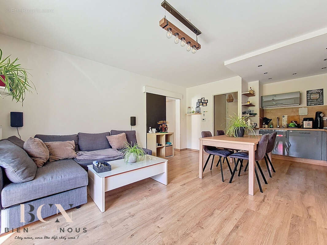 Appartement à MAFFLIERS