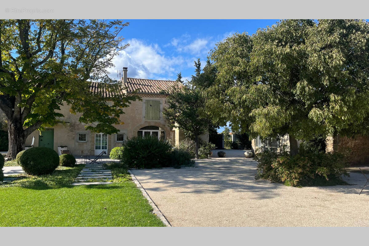 Maison à RASTEAU