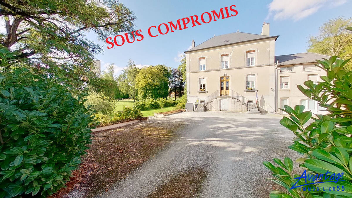 Maison à GONDRECOURT-LE-CHATEAU
