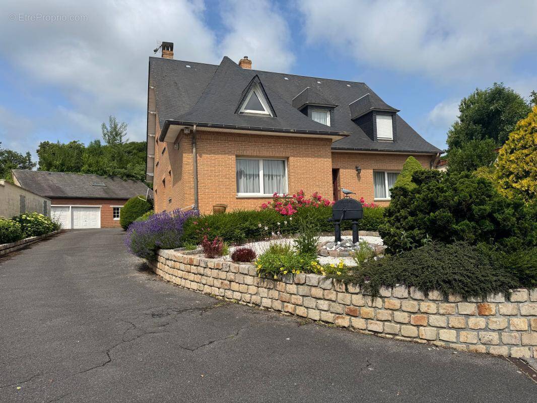 Maison à SAINT-JUST-EN-CHAUSSEE