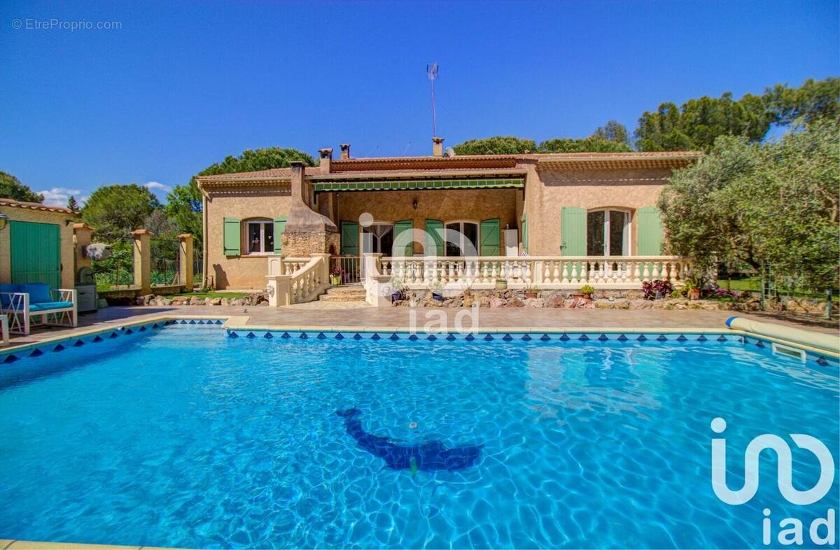 Photo 1 - Maison à LE CANNET-DES-MAURES