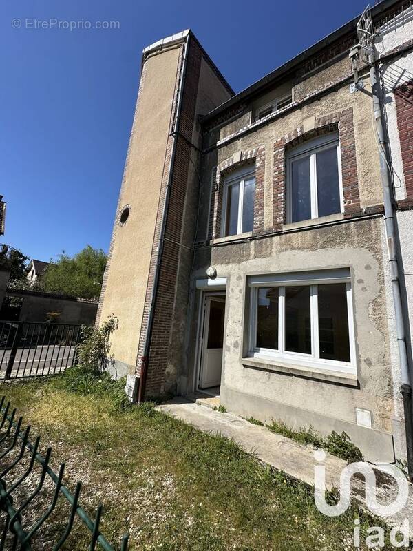 Photo 1 - Maison à ROMILLY-SUR-SEINE