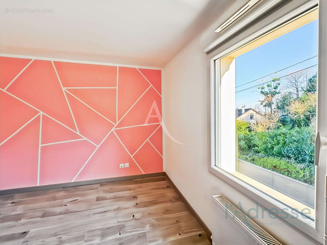Maison à LINAS