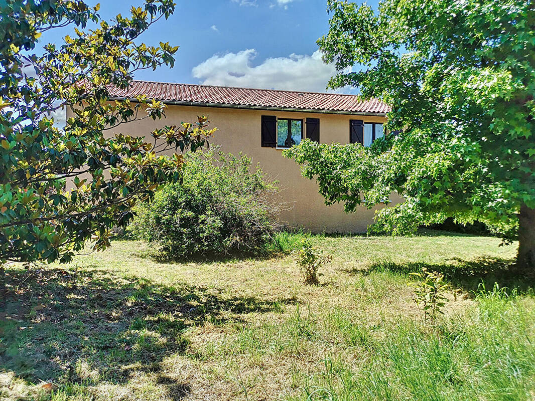 Maison à REYRIEUX