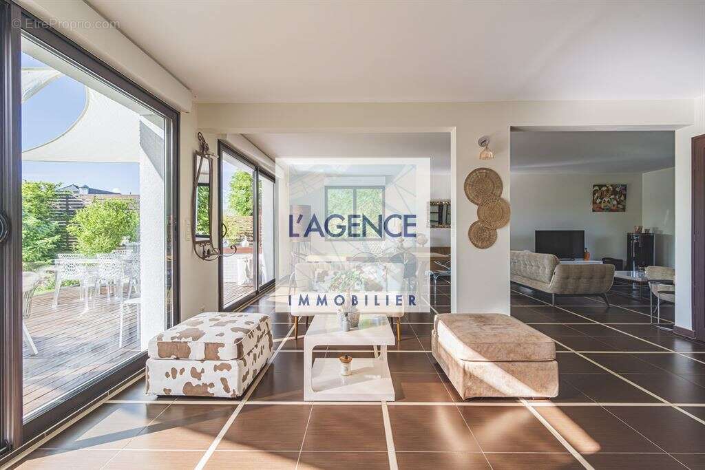 Maison à BEZANNES