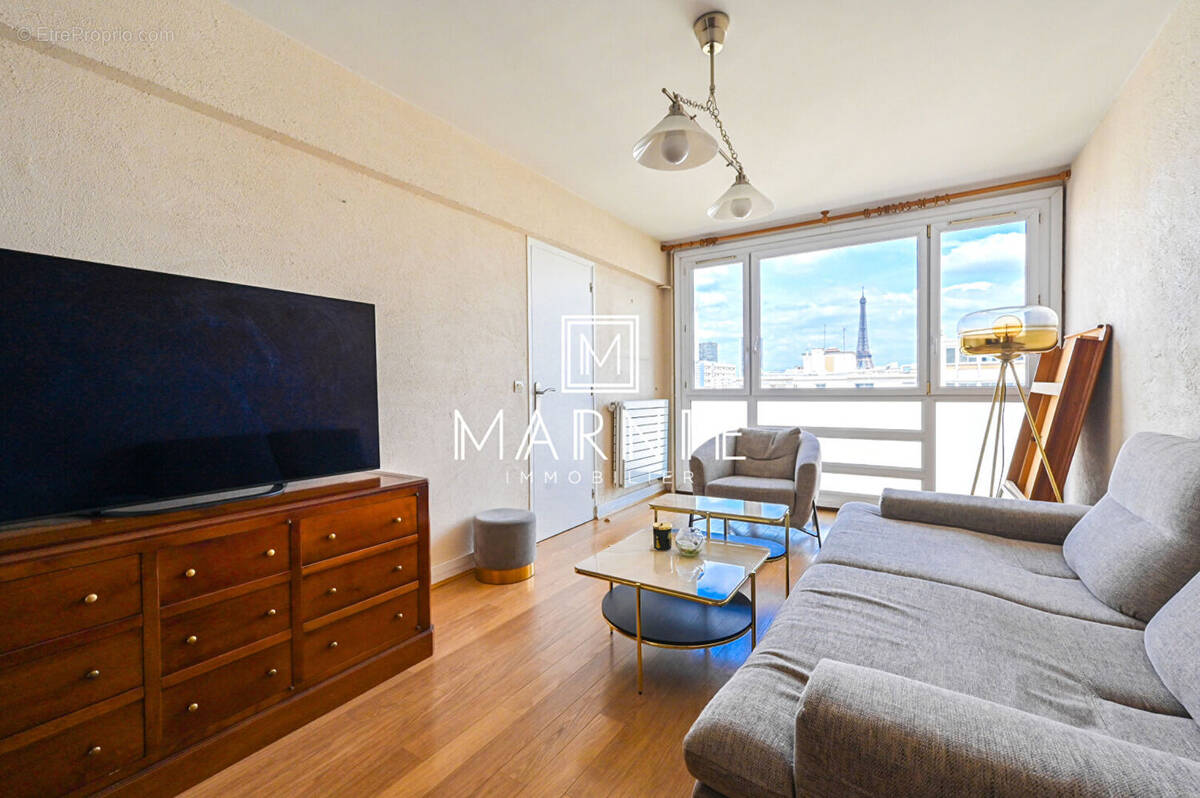 Appartement à PARIS-15E