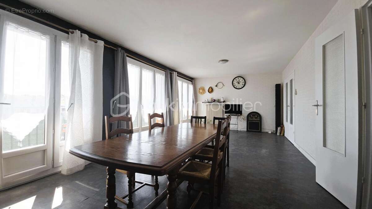 Appartement à VIRY-CHATILLON