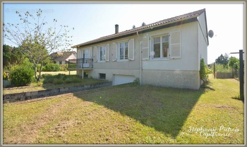 Maison à AUBIGNY-SUR-NERE