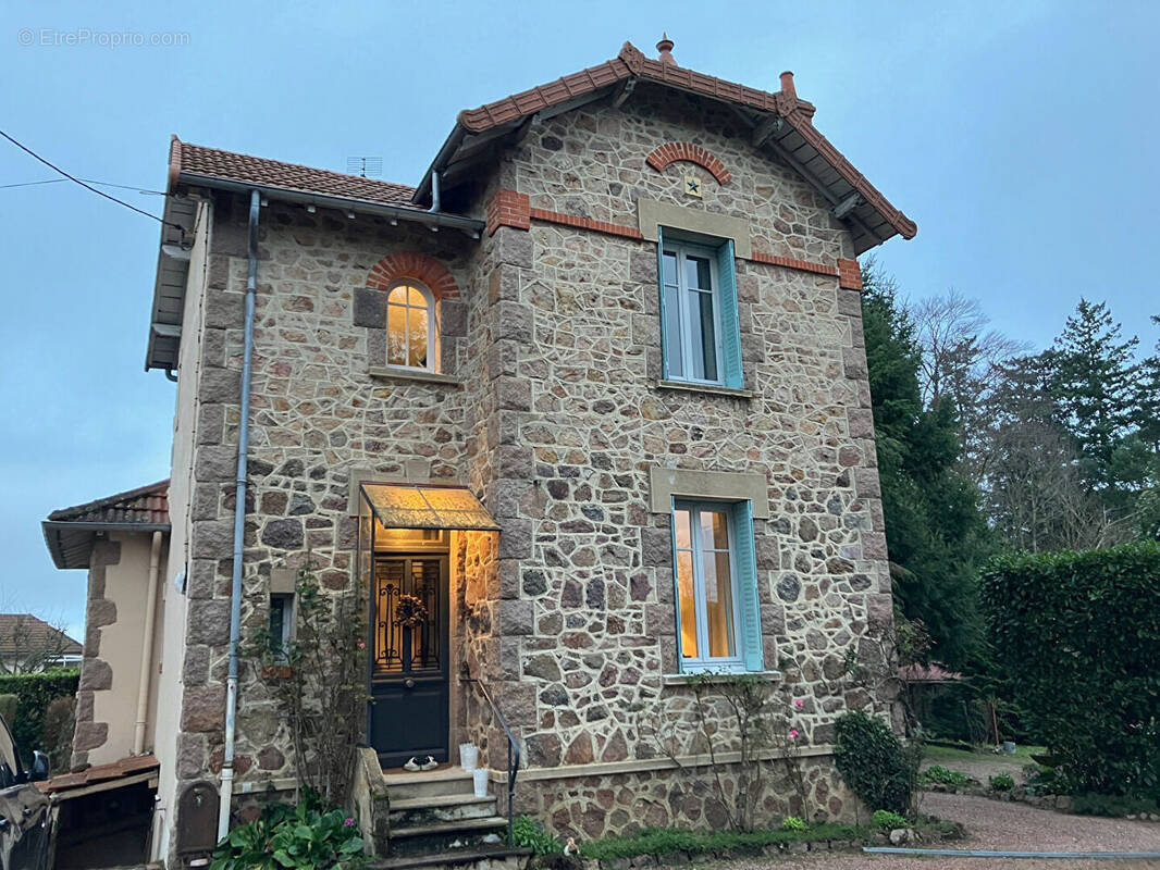 Maison à SAINT-MARTIN-D&#039;ESTREAUX