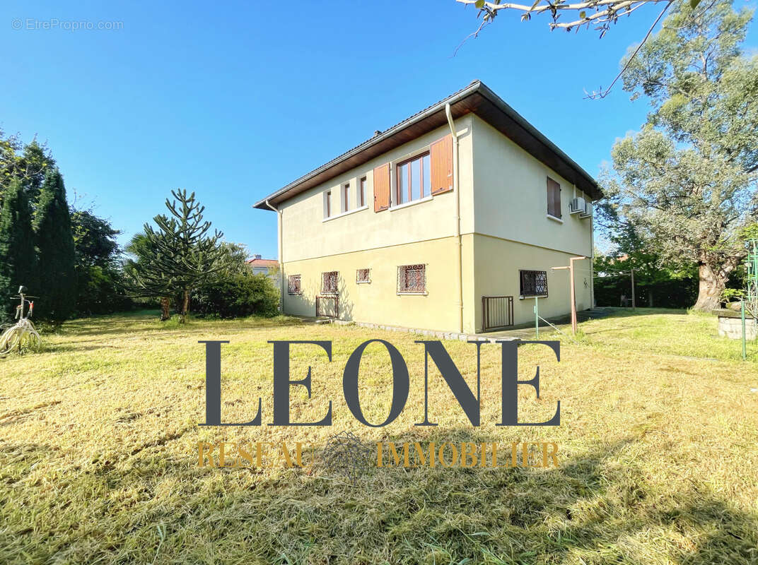 Maison à TERNAY