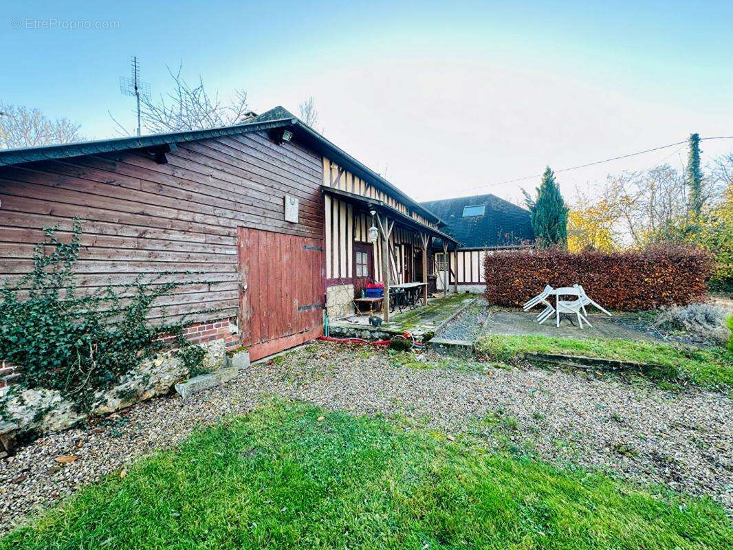 Maison à PONT-L&#039;EVEQUE