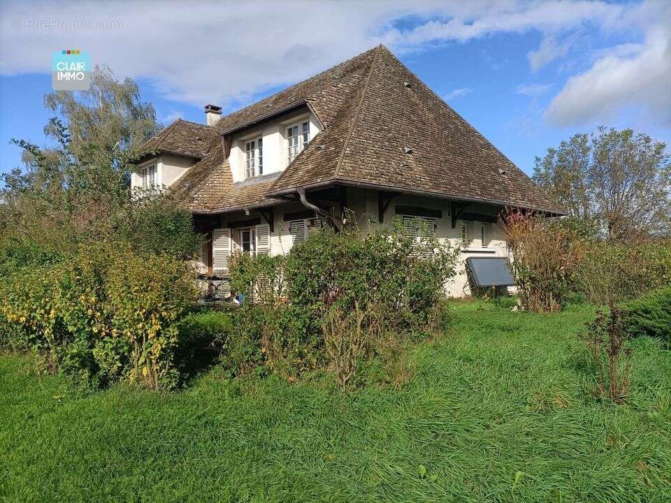 Maison à REPLONGES