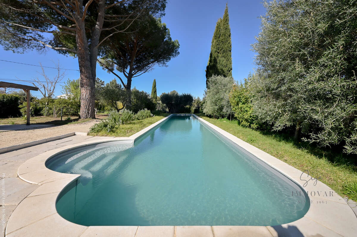 Maison à LE CASTELLET