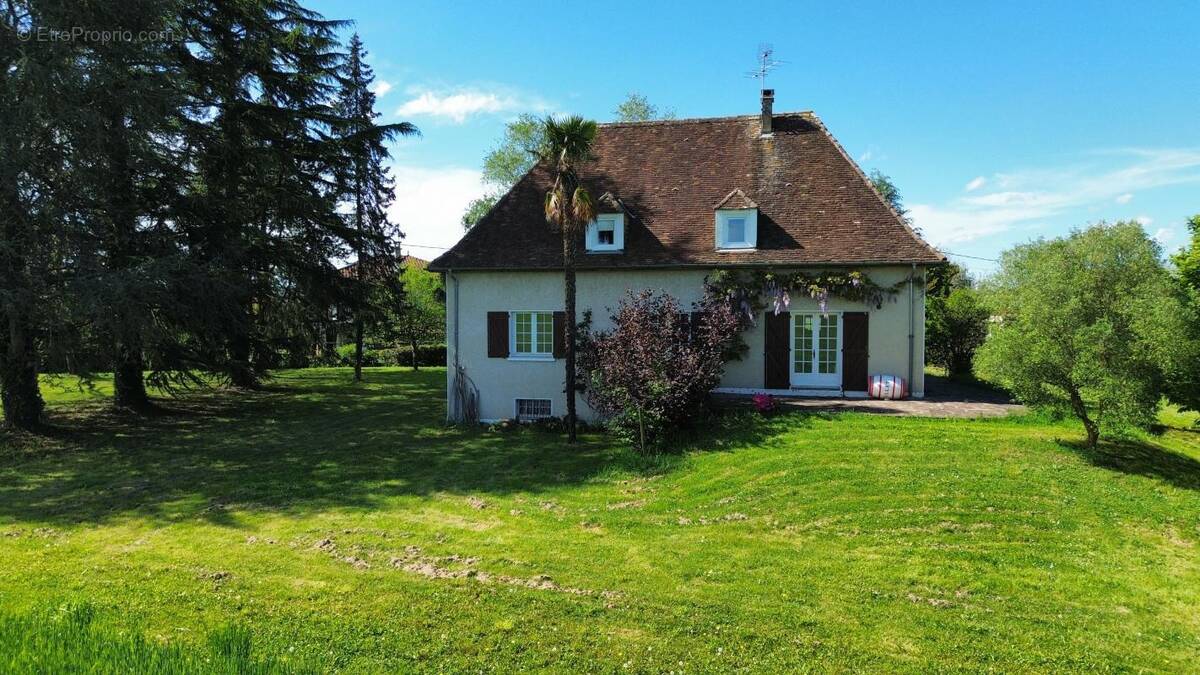 Maison à SAUVETERRE-DE-BEARN