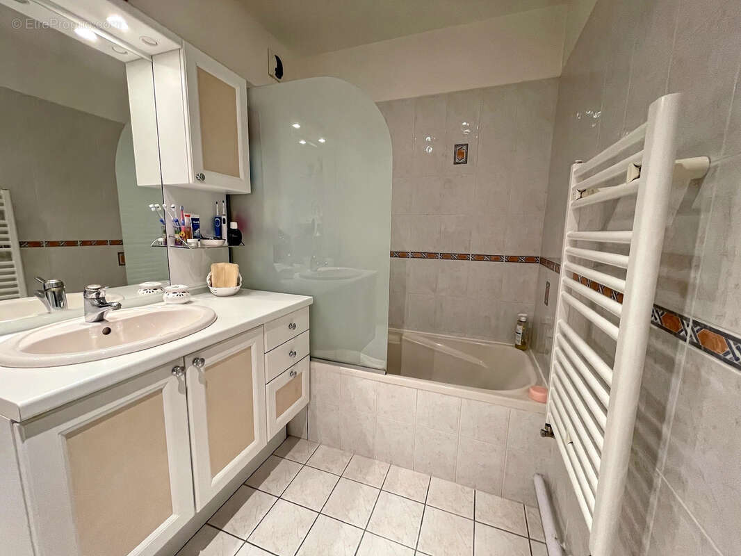 Appartement à GIERES
