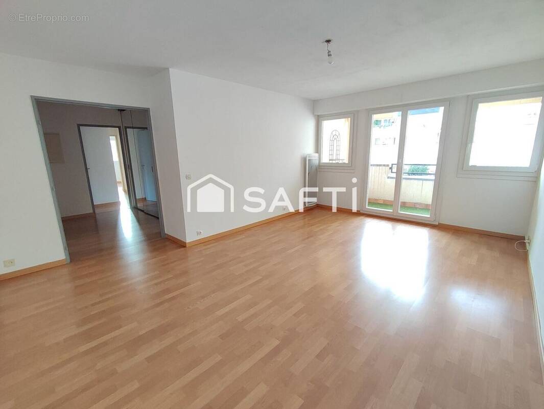 Photo 1 - Appartement à SAVIGNY-SUR-ORGE