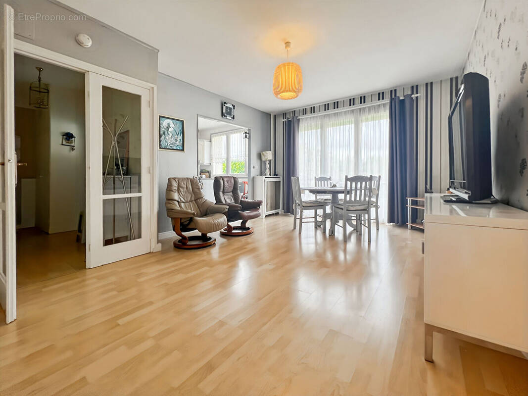 Appartement à RIS-ORANGIS