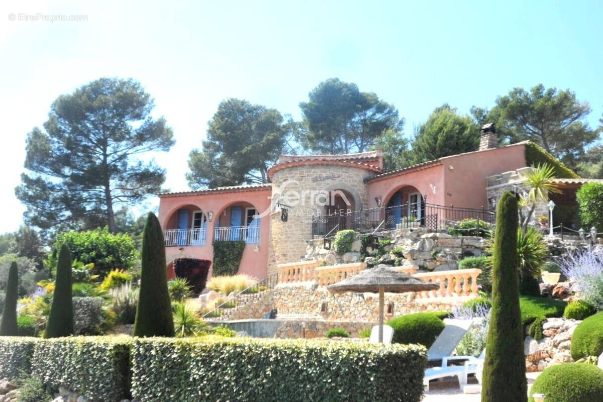 Maison à LORGUES