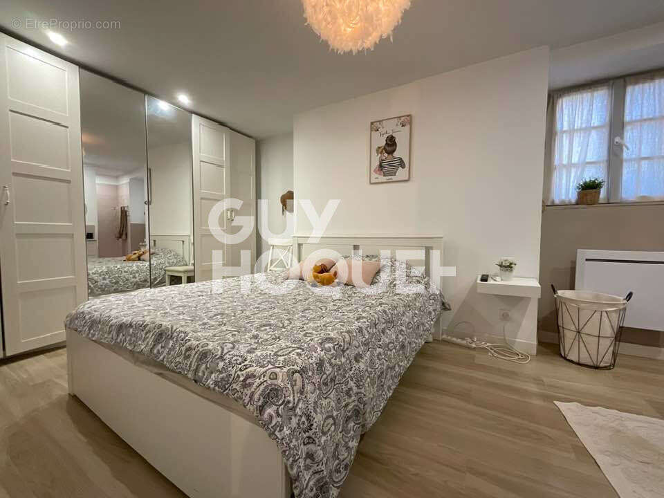 Appartement à FONTAINE-DE-VAUCLUSE