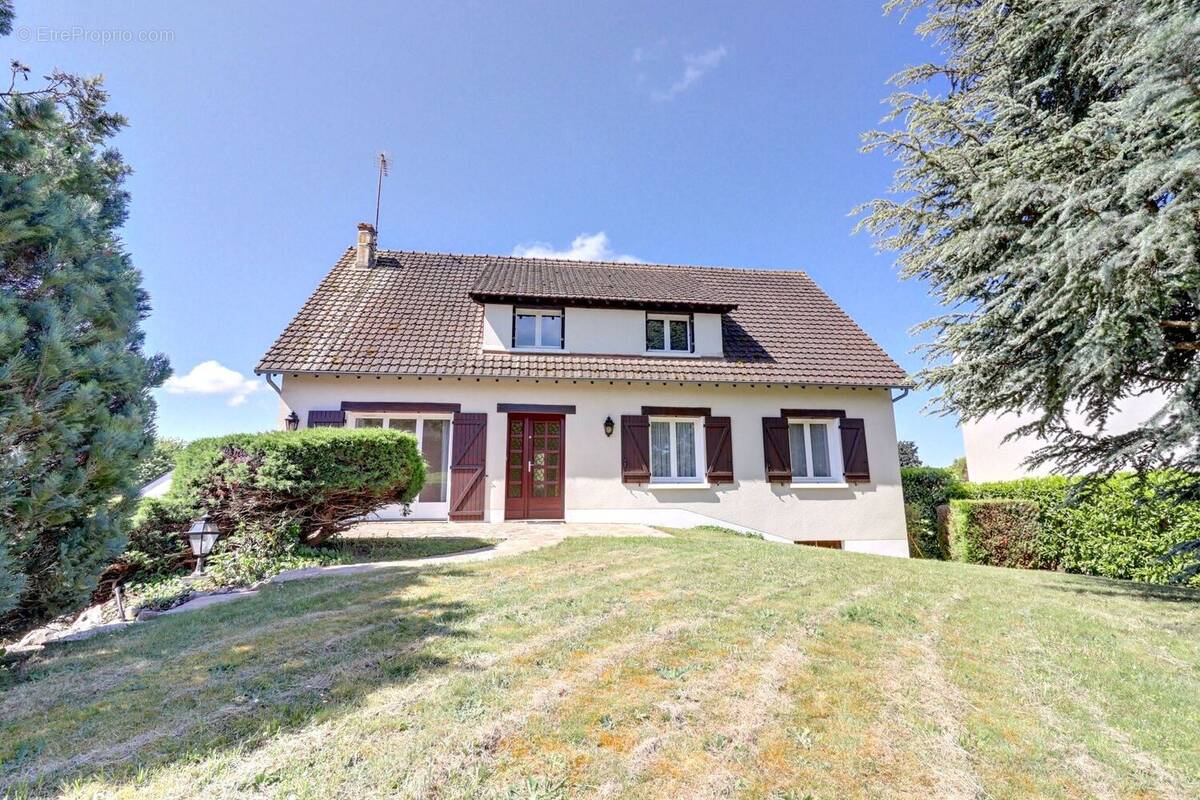 Maison à VINEUIL