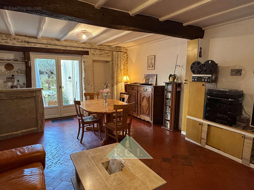 Maison à EPONE
