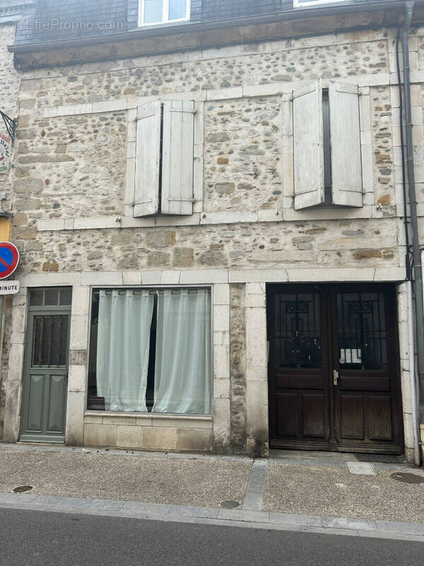 56272216a.jpg - Commerce à NAY