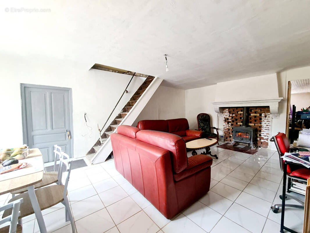 Maison à PERRUSSE