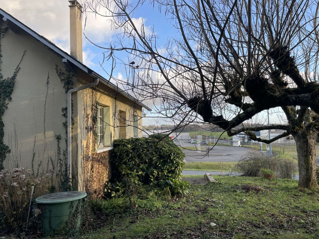 Maison à LUBERSAC