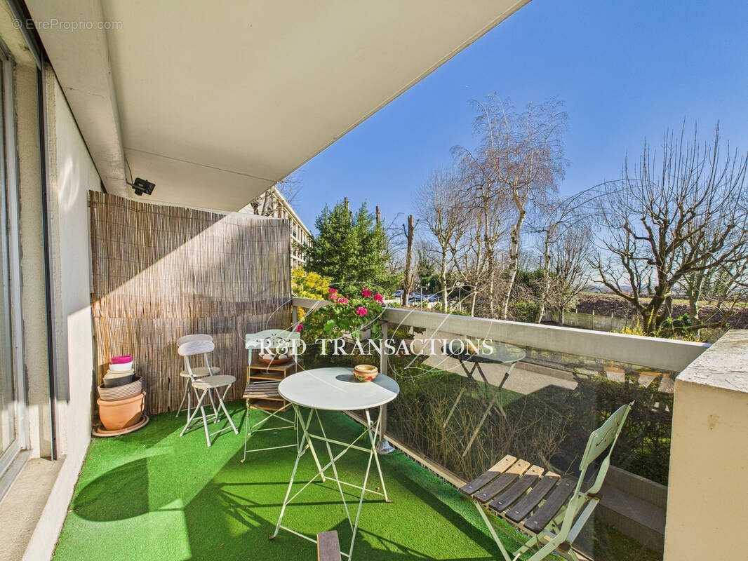 Appartement à SURESNES