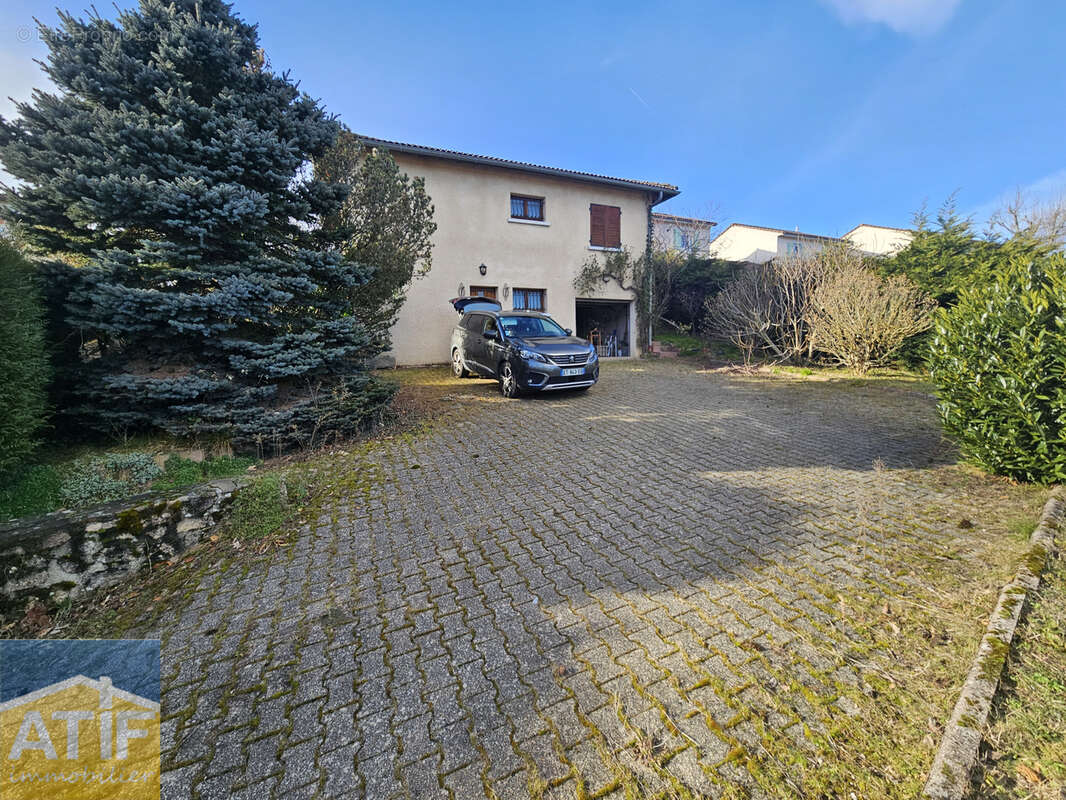 Maison à NOIRETABLE