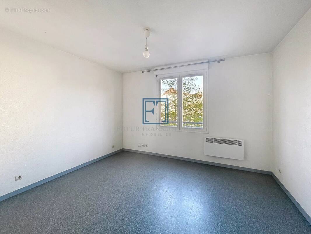 Appartement à ELANCOURT