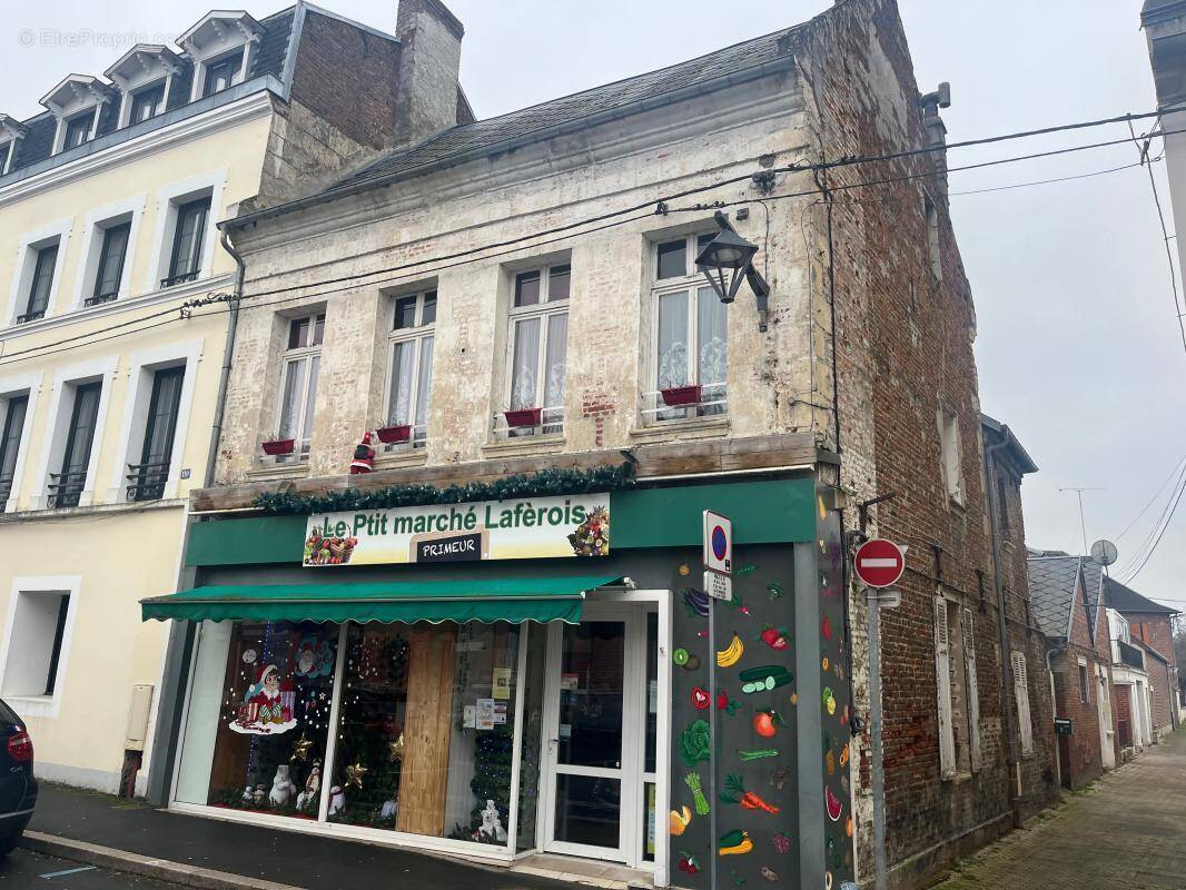 Appartement à LA FERE