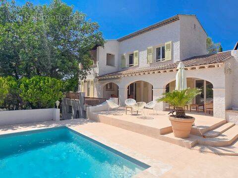 Maison à FREJUS